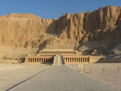 エジプト新王国 - ハトシェプスト女王葬祭殿