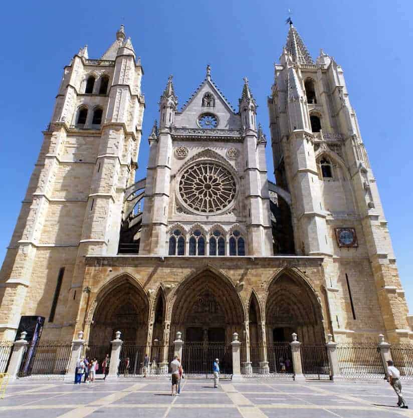 レオン大聖堂（スペイン）