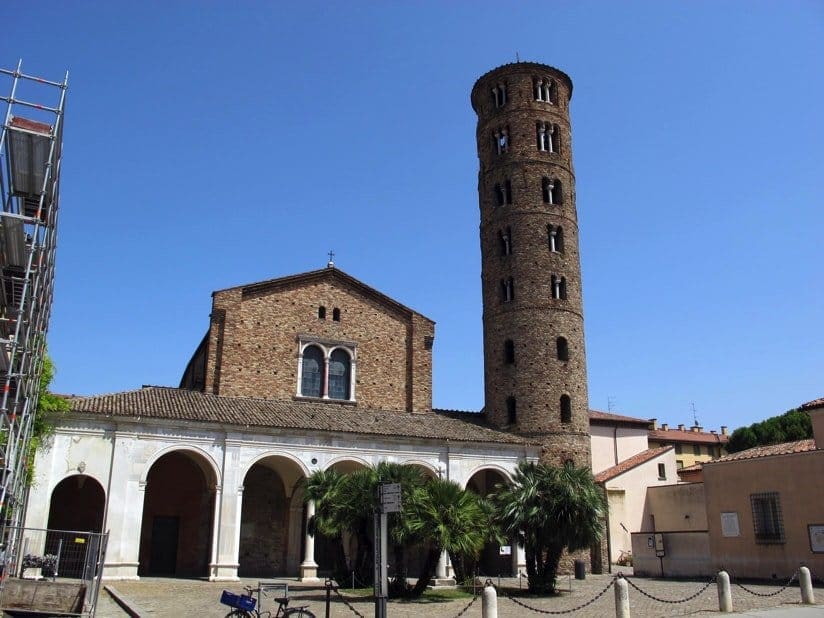 サンタポリナーレ・ヌオヴォ聖堂